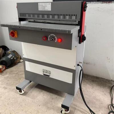 Max Punching Thickness 5 MM Heavy Duty Double Wire Punching And Closing Machine Equipment