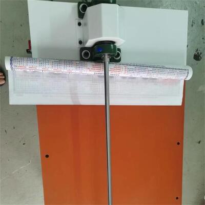 700 MM ancho de rollo de papel de pintura al óleo semiautomático Calendario de papel de rollo de máquina de equipos