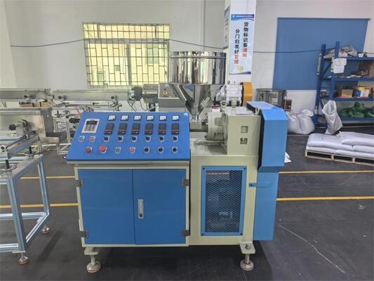 Máquina extrusora de filamento de bobina de encuadernación de plástico PVC automática fácil de operar y máquina extrusora de filamento de PVC